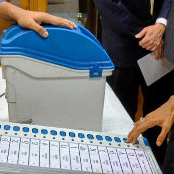 10 साल बाद केरल में बदल सकती है सत्ता, यूडीएफ की वापसी के मजबूत संकेत