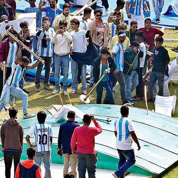 युवा भारती स्टेडियम को लगभग दो करोड़ रुपये का नुकसान, ईडन में विश्व कप सेमीफाइनल पर भी संशय