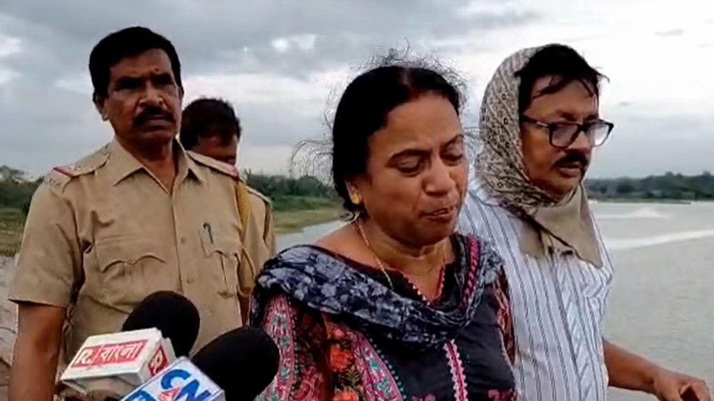 ट्रेन से कंसावती में कूदा जादवपुर विश्वविद्यालय का छात्र, मौत को लेकर रहस्य