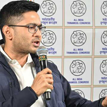 ‘EVM नहीं, वोटर लिस्ट से हो रहा असली खेल’- अभिषेक बनर्जी का चुनाव आयोग पर जोरदार हमला