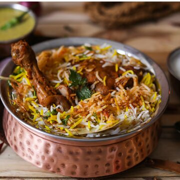 बिरयानी में कीड़ा मिलने पर आईआरसीटीसी पर 25 हजार का जुर्माना