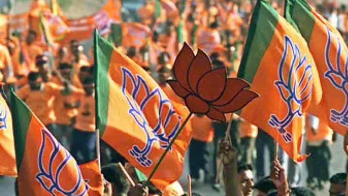 लालू के 'जंगलराज' में पीड़ित लोगों को मंच पर लाकर वोट बटोरना चाहता है एनडीए