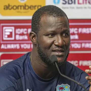 "मैं घर लौटना चाहता हूं...”, भारत में फंसी वेस्ट इंडीज टीम, मदद की गुहार लगाते दिखे हेड कोच