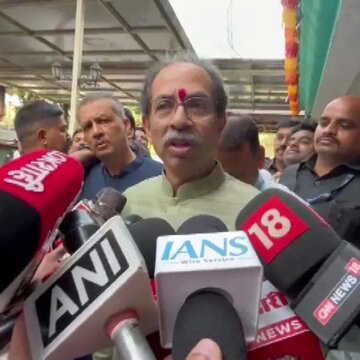 उद्धव ठाकरे ने बीमार शिवसेना नेता संजय राउत से की मुलाकात