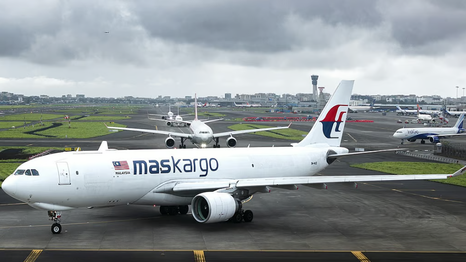 आज सुबह 11 बजे से शाम 5 बजे तक मुंबई हवाई अड्डा बंद रहेगा