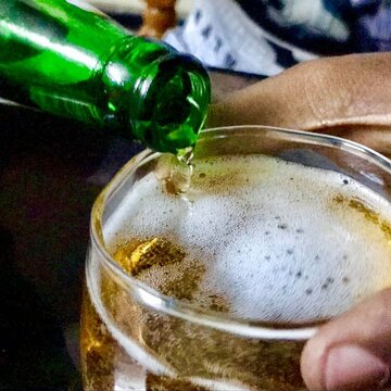 दिवाली की रात पूर्व मेदिनीपुर जिले में रिकॉर्ड मात्रा में छलके जाम- देसी, विदेशी या बियर, किसने जीती रेस?