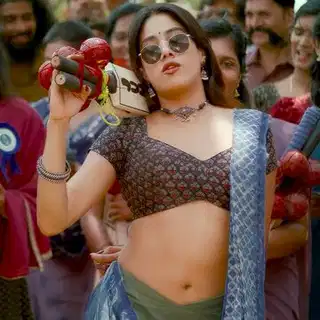 Peddi में जाह्नवी कपूर के बदले जाएंगे विवादित सीन, डायरेक्टर ने मांगी माफी