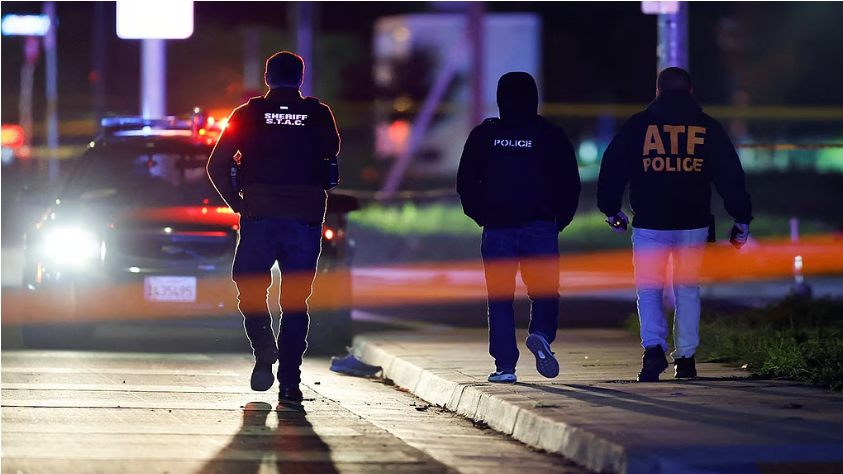 अमेरिका के ब्राउन विश्वविद्यालय में परीक्षा के दौरान बंदूकधारी का हमला, 2 की मौत, 8 घायल