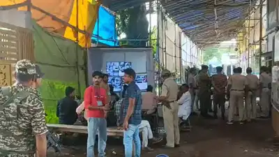 पूर्व मिदनापुर के एगरा में स्ट्रॉन्ग रूम के बाहर हंगामा, तृणमूल का प्रदर्शन-पुलिस पर पक्षपात का आरोप