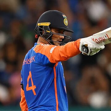 अभिषेक शर्मा ने रचा इतिहास, टी20 अंतरराष्ट्रीय क्रिकेट में सबसे तेज 1000 रन पूरे