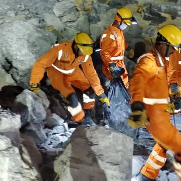 उत्तर प्रदेश: सोनभद्र में पत्थर खदान धंसने से 1 मजदूर की मौत, लगभग 15 फंसे, बचाव कार्य जारी