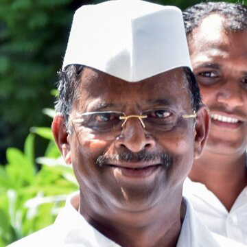 महाराष्ट्र में मंत्री नरहरि झिरवाल का एआई से तैयार फेक वीडियो क्लिप वायरल, ब्लैकमेल और साजिश के एंगल से जांच