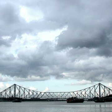 सियासत पर मौसम की दस्तक: क्या बारिश से धीमा पड़ेगा चुनावी प्रचार?