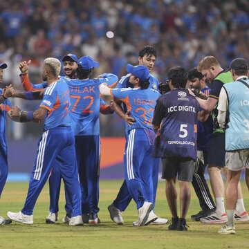 सैमसन की तूफानी पारी और बुमराह की कसी गेंदबाजी से भारत फाइनल में