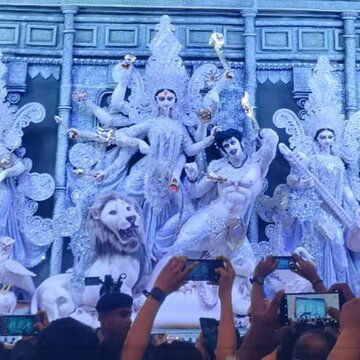 क्या आपके इलाके की दुर्गा पूजा कमेटी को मिला विश्वबांग्ला शारद सम्मान? यहां देखिए पूरी सूची