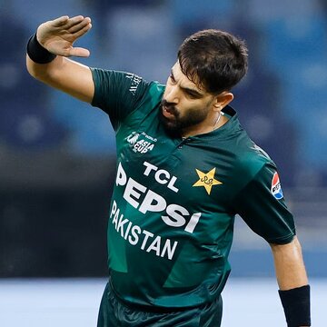 पाकिस्तानी खिलाड़ी पर ICC का बड़ा एक्शन, रविवार को भारत से मुकाबला