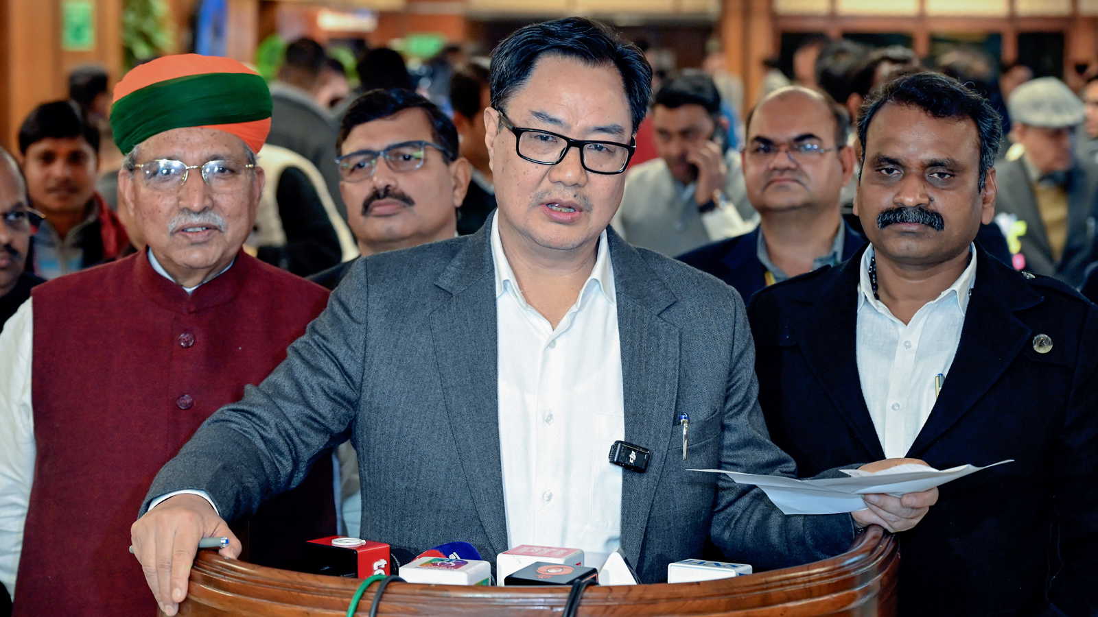 सर्वदलीय बैठक: बजट सत्र में वीबी-जी राम-जी अधिनियम और एसआईआर पर चर्चा की विपक्ष की मांग सरकार ने ठुकराई