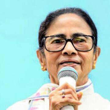 विजय को तमिलनाडु का मुख्यमंत्री बनने पर ममता बनर्जी ने दी बधाई