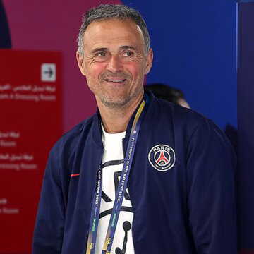 खेल जगत में पहली बार एनरिके को आकर्षक प्रस्ताव दे रहा है PSG