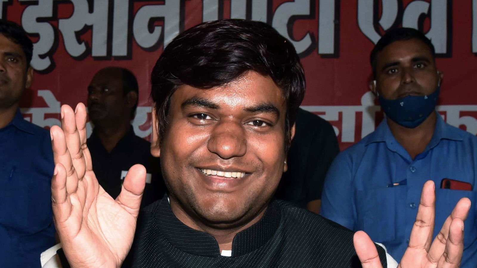 चुनाव प्रचार में बाधा डालने की साजिश, विपक्षी नेताओं की उड़ानों में की जा रही है देर- मुकेश सहनी