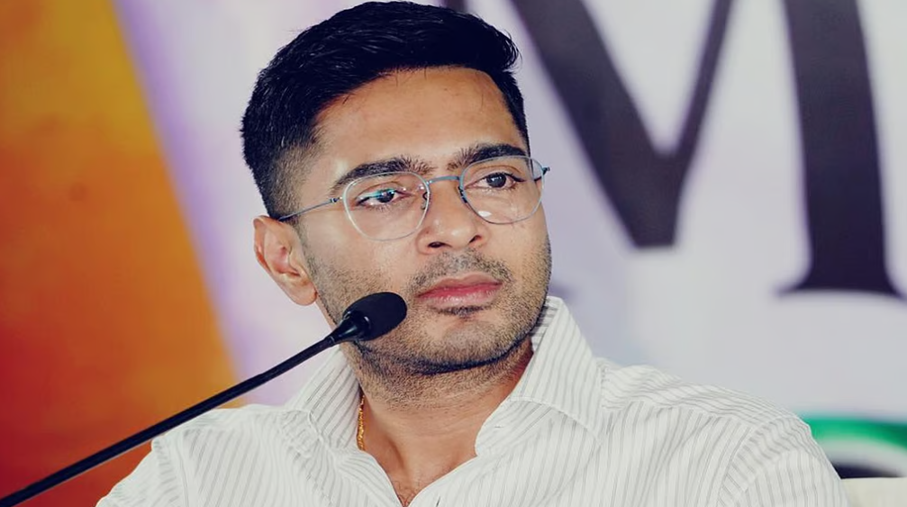 उत्तर बंगाल के लिए अभिषेक बनर्जी ने बढ़ाया मदद का हाथ, कहा - आपदा मानव निर्मित