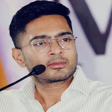 उत्तर बंगाल के लिए अभिषेक बनर्जी ने बढ़ाया मदद का हाथ, कहा - आपदा मानव निर्मित