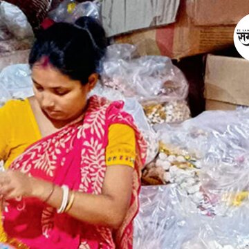 पर्यावरण अनुकूल चांदमाला बना रहे हैं कालना के कारीगर