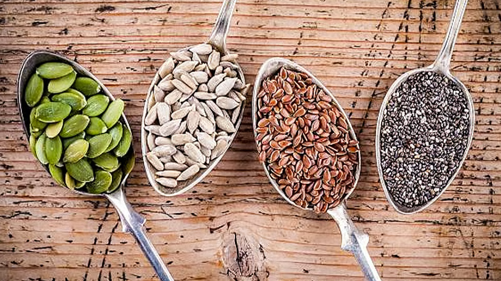 कद्दू, सूरजमुखी, अलसी और चिया बीज – कौन सा बीज आपके लिए सबसे अच्छा?