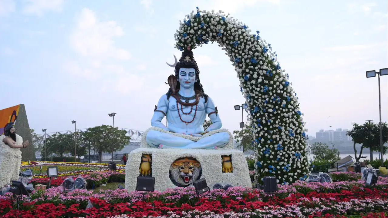 अहमदाबाद रिवर फ्रंट पर शुरू हुआ इंटरनेशनल फ्लावर शो 'भारत एक गाथा', विशेषताएं और कब तक चलेगा?