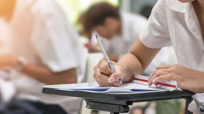 जादवपुर यूनिवर्सिटी में रैगिंग के आरोपी छात्र को कैसे पता चला अपना रिजल्ट? उठ रहे सवाल