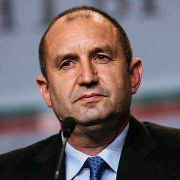 भ्रष्टाचार विरोधी प्रदर्शनों से गिरी सरकार, बुल्गारिया में फिर चुनाव की आशंका