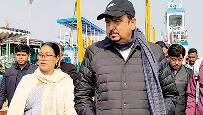 दमकल मंत्री सुजीत बसु ने किया गंगा सागर मेले की तैयारियों का निरीक्षण, मुड़ीगंगा के चौंर ने बढ़ायी चिंता