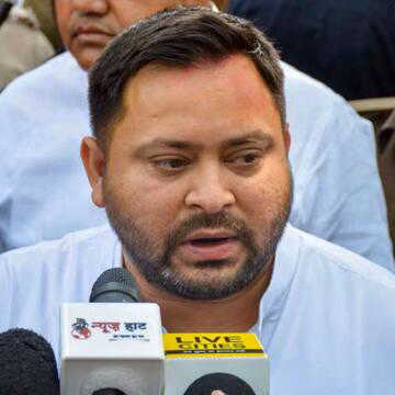 PM मोदी का नाम लेकर पेट्रोल-डीजल पर RJD ने कहा... 'और 5 रुपये बढ़ा दो, लेकिन…'