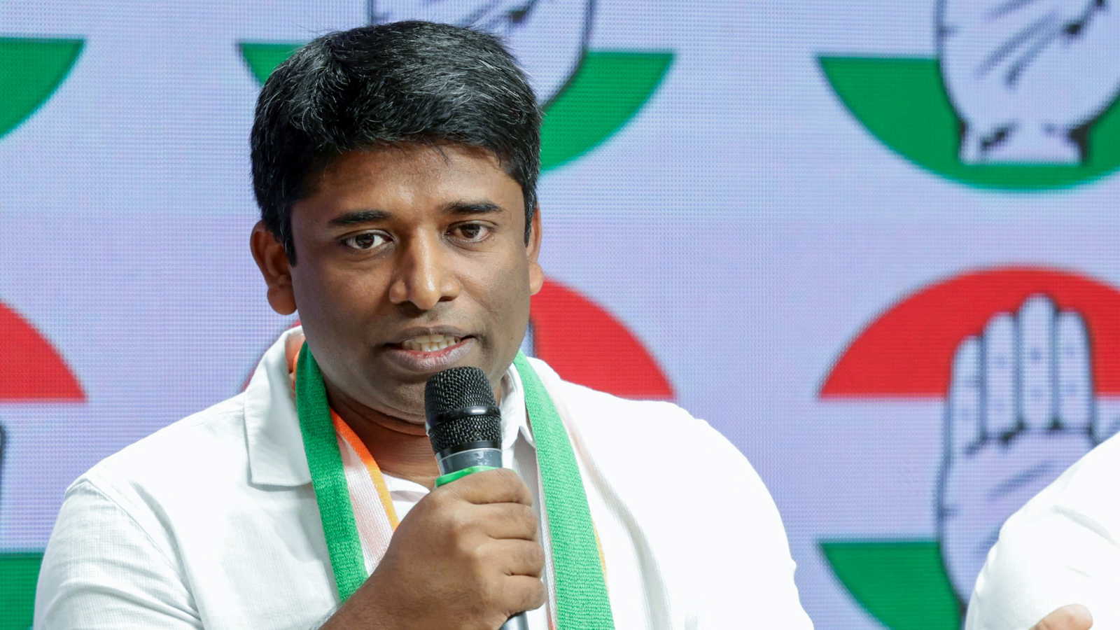 पीएम कौशल योजना में घोटाला! कांग्रेस ने लगाया आरोप और गहन जांच की मांग की