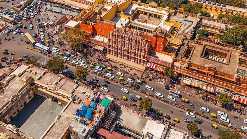 राजस्थान: पिंक सिटी में नए साल पर पर्यटकों की भारी भीड़, पर्यटन ने तोड़ा रिकॉर्ड