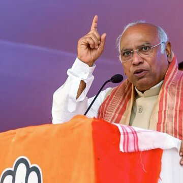 असम विधानसभा चुनाव 2026: कांग्रेस की 5 गारंटियां, महिलाओं को मासिक सहायता और ज़ुबीन गर्ग केस में सौ दिन में न्याय