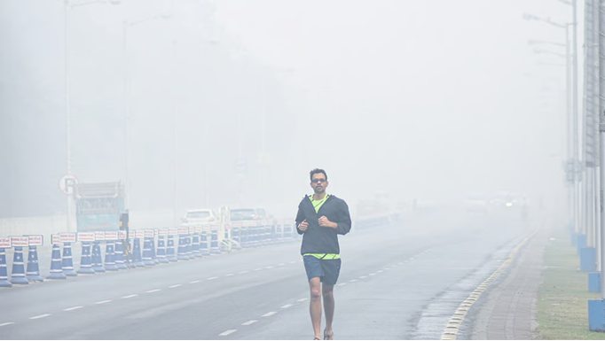 कड़ाके की ठंड बढ़ते ही कोलकाता में बढ़ी प्रदूषण की मात्रा, AQI पहुंचा 300 के पास