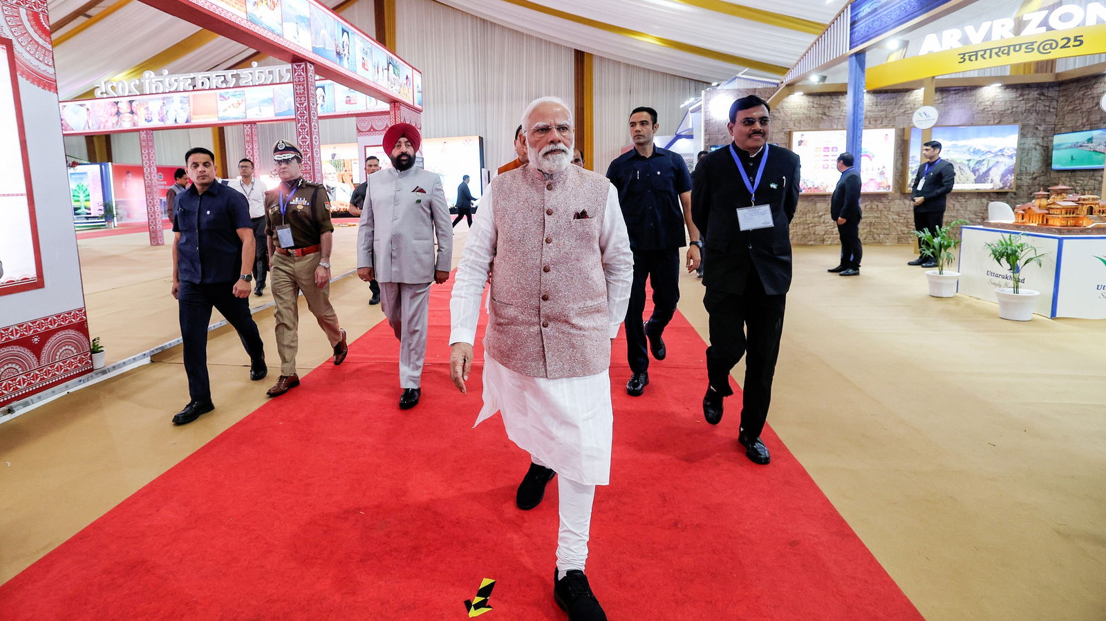 मोदी ने उत्तराखंड की खूबियां गिनाईं, कहा-'फिल्म शूटिंग व विवाह के लिए बेहतर, आध्यात्मिक राजधानी बनने की क्षमता’