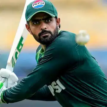 पाकिस्तान ने इन 5 खिलाड़ियों को टीम से निकाला, बाबर-शादाब का वनडे स्क्वाड से कटा पत्ता