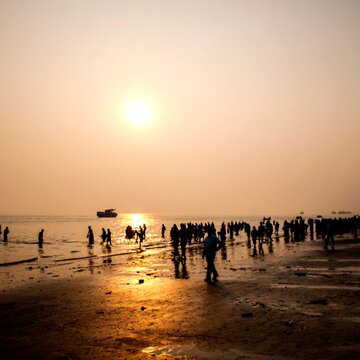 बंगाल की खाड़ी के संगम पर दुनिया का दूसरा सबसे बड़ा मानव समागम है गंगासागर, क्या है सामाजिक और ज्योतिष महत्व ?