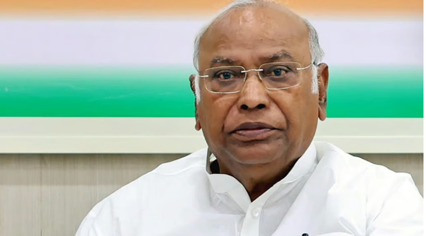 संसद में खड़गे ने उठाया धनखड़ का मुद्दा, बंगाल को लेकर डेरेक भी सक्रिय