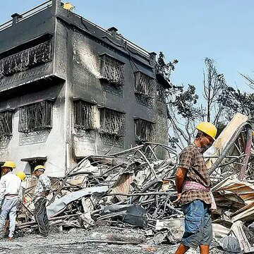 नजीराबाद अग्निकांड: DNA मैपिंग से 18 लोगों के शवों की पहचान हुई