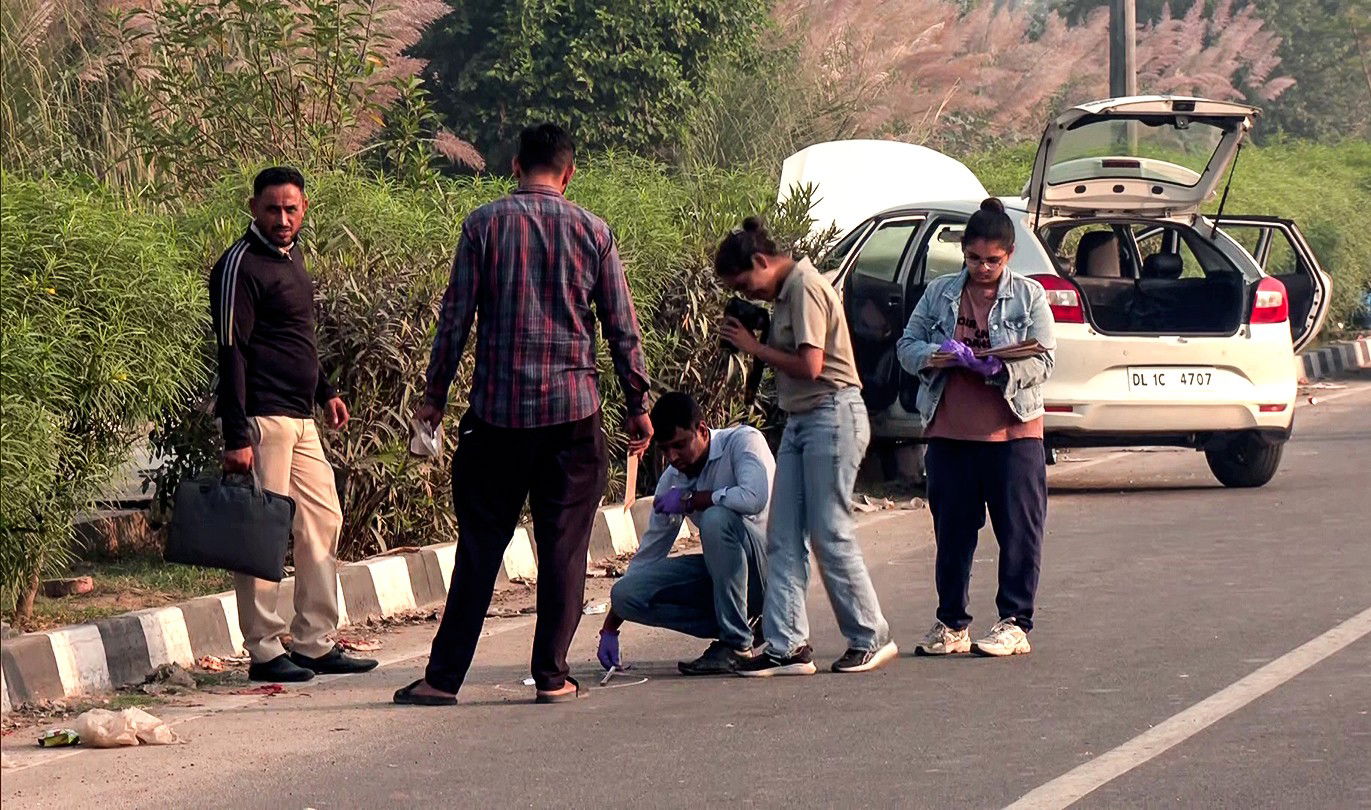 दिल्ली में मुठभेड़ में रंजन पाठक गिरोह के 4 गैंगस्टर ढेर, बिहार चुनाव से पहले हिंसा की थी साजिश