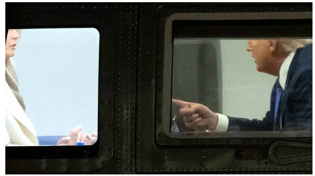 हेलीकॉप्टर में पत्नी मेलानिया के साथ ट्रम्प का जोरदार झगड़ा! वीडियो वायरल