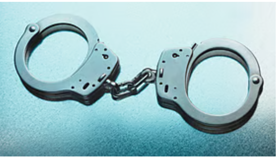 दुकान के अंदर किशोरों को निर्वस्त्र करके पीटने का आरोप, वीडियो वायरल होते ही 2 गिरफ्तार