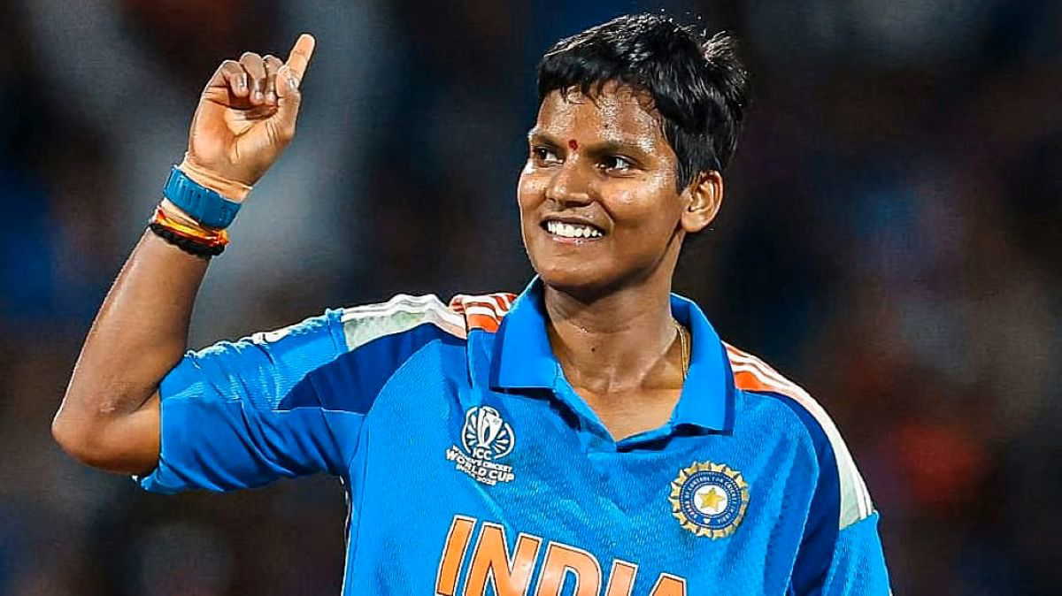 वर्ल्ड चैंपियन दीप्ति शर्मा ने ICC रैंकिंग में मचाई धूम, बनीं दुनिया की नंबर-1 T20I बॉलर, मंधाना से किसने छीना ताज ?