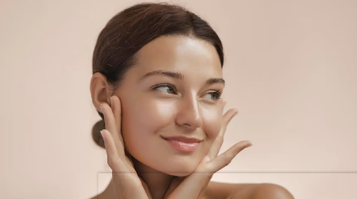 हाथ में सिर्फ 10 मिनट हैं? इन 5 नियमों से पाएं ग्लोइंग त्वचा