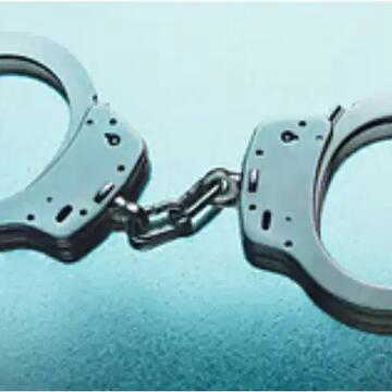 दिल्ली में हथियार तस्करी नेटवर्क पर शिकंजा कसा, 11 पिस्तौल के साथ आरोपी गिरफ्तार