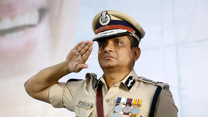 'मेसी कांड' में गिरी गाज : DG राजीव कुमार और विधाननगर के CP मुकेश कुमार को शोकॉज़, DCP अनीश सरकार सस्पेंड