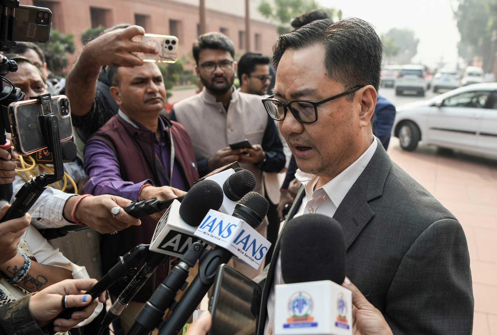 सर्वदलीय बैठक ने गतिरोध तोड़ा; लोकसभा में 8 दिसंबर को 'वंदे मातरम्' के 150 साल और 9 को चुनाव सुधार पर चर्चा